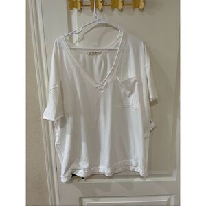 Free People V neck tee New with tags size Medium
